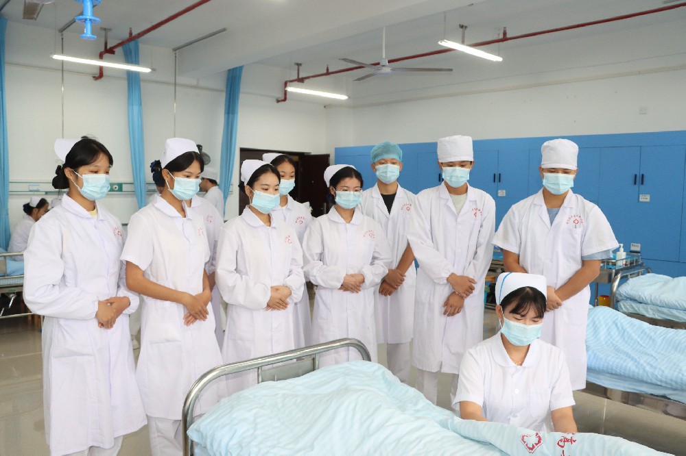 护理(护理学院)